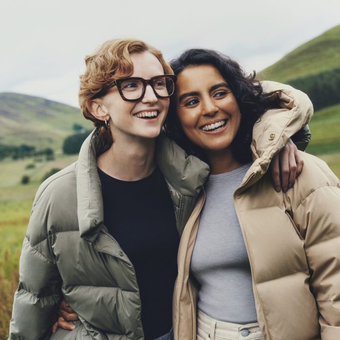 UNIQLO menghadirkan koleksi Winter Travel Essentials yang dirancang untuk menjaga kehangatan dan kenyamanan selama liburan akhir tahun.