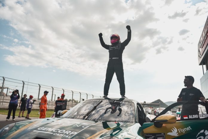 Musim kedua Porsche Sprint Challenge Indonesia akan segera ditutup dengan Season Finale yang dijadwalkan pada 6-8 Desember 2024.