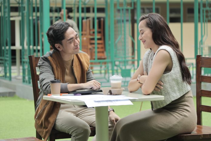 Film komedi romantis terbaru Starvision dan Rhaya Flicks, Jodoh 3 Bujang mendapat sambutan yang luar biasa meriah.