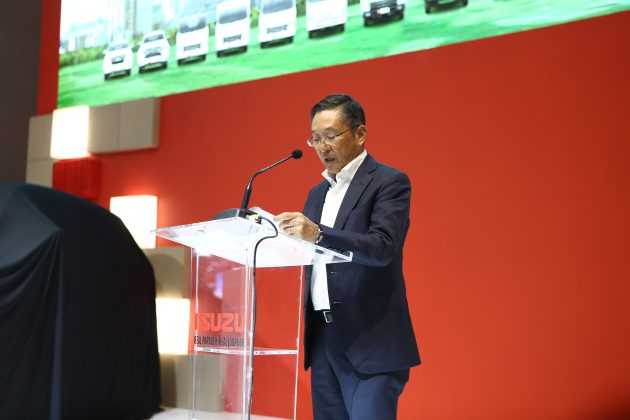 Masayasu Hideshima, President Director of PT Isuzu Astra Motor Indonesia (IAMI) saat memberikan sambutan dalam acara Press Day &amp; New Isuzu mu-X 4WD Launching dalam rangkaian Gaikindo Indonesia International Auto Show (GIIAS) 2025 di Indonesia Convention Center (ICE) BSD City, 23 Juli 2025.