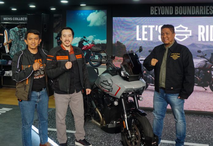 Harley-Davidson resmi memperkenalkan Pan America 1250 ST serta pembaruan menarik pada lini Cruiser terbaru dengan mesin 117 Cubic Inch